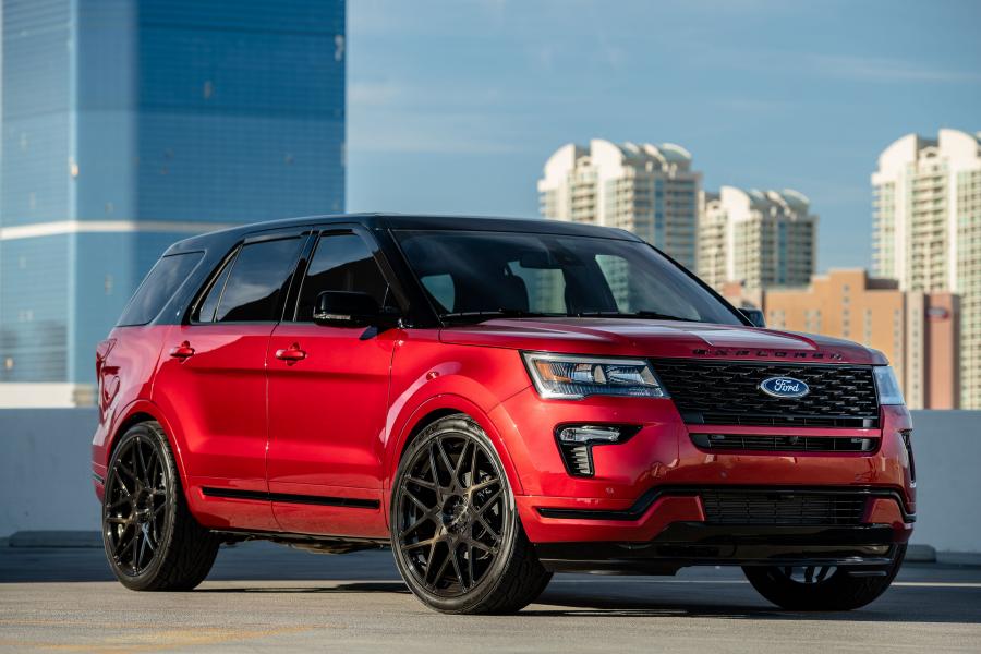  Ford Explorer Sport by MAD Industries 2018 года  (фото 1 из 3)